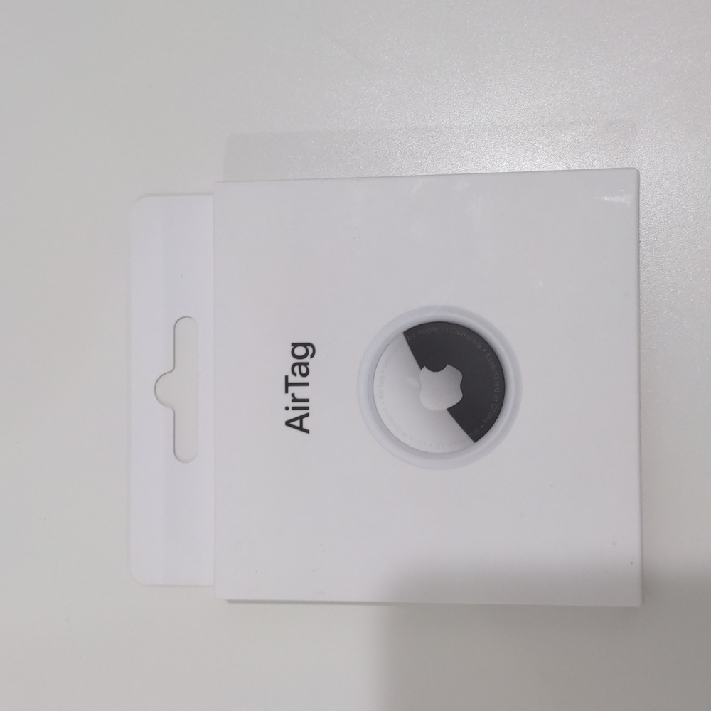 Apple AirTag (new + unused)